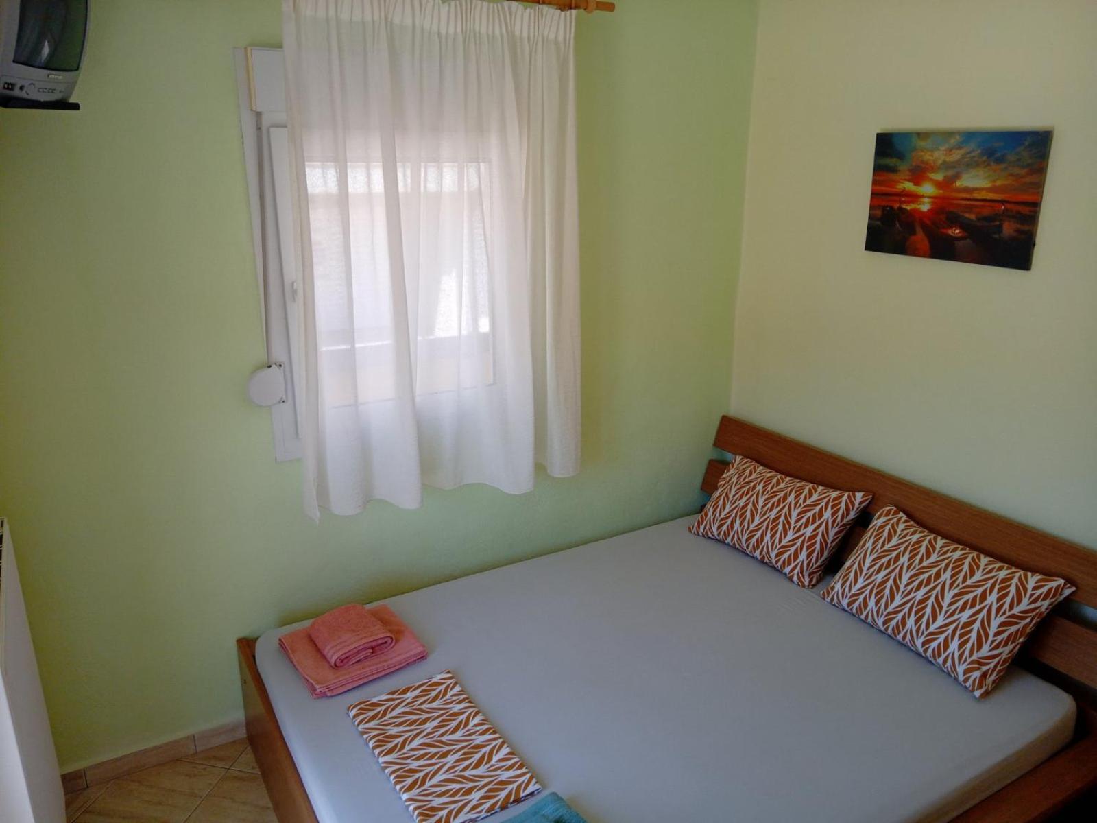 Apartment Teos